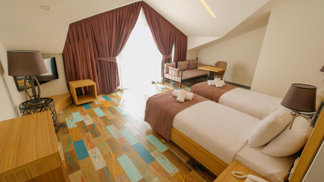 Aparthotel Alesta Midtown Fethiye Esterno foto