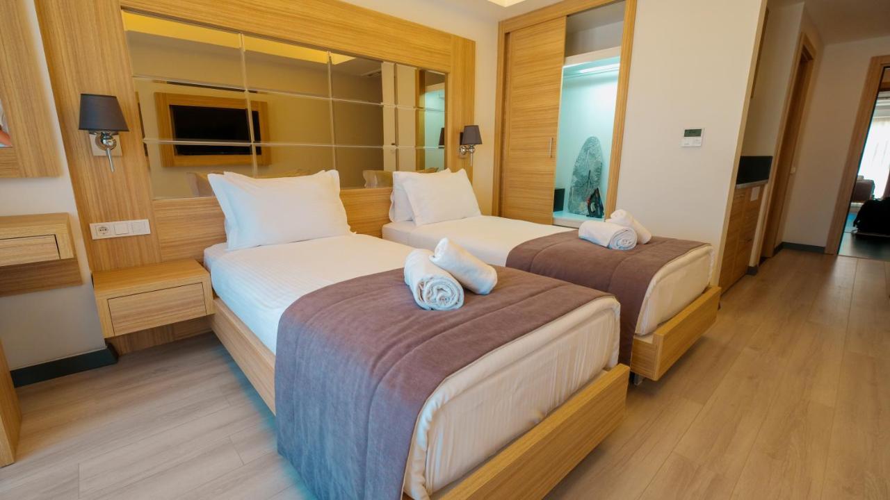 Aparthotel Alesta Midtown Fethiye Esterno foto