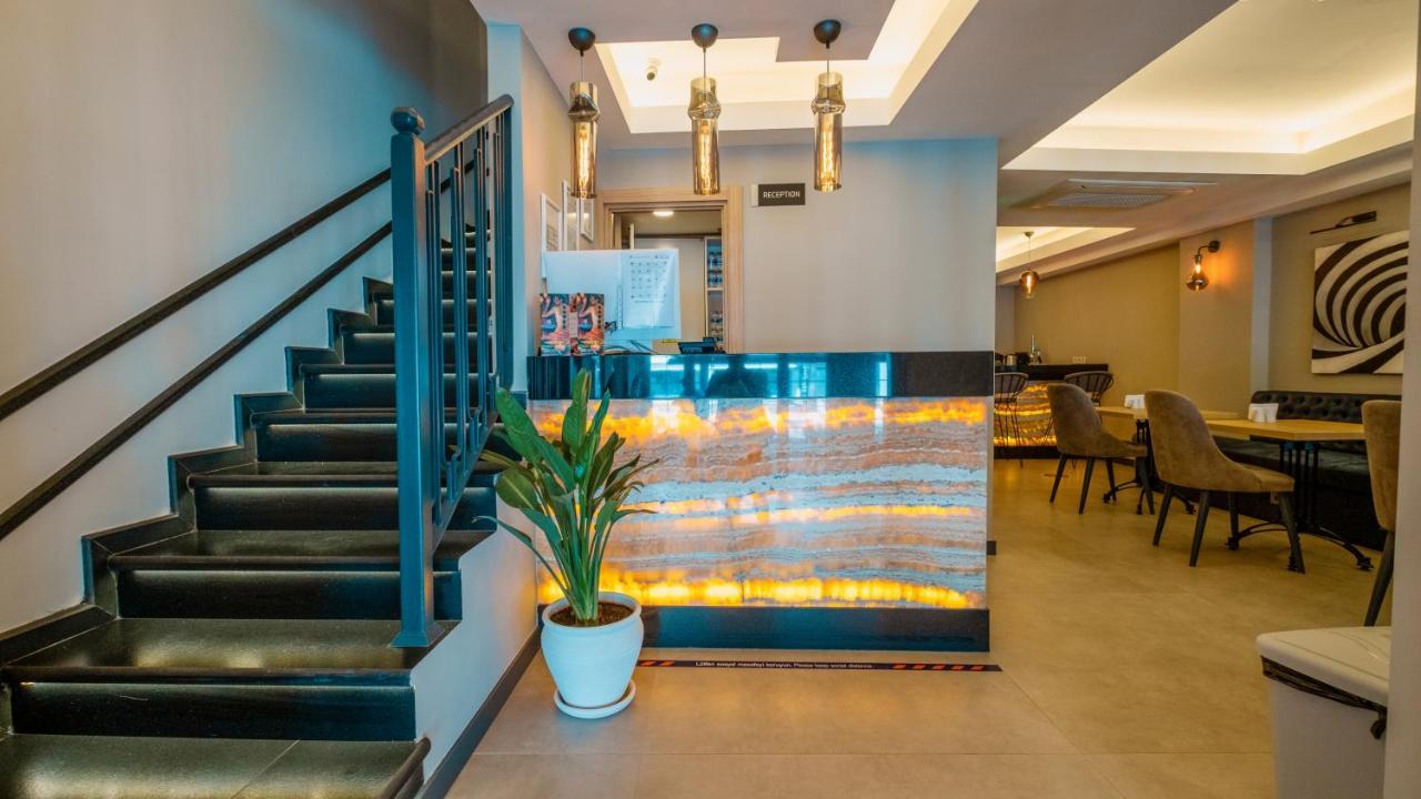 Aparthotel Alesta Midtown Fethiye Esterno foto