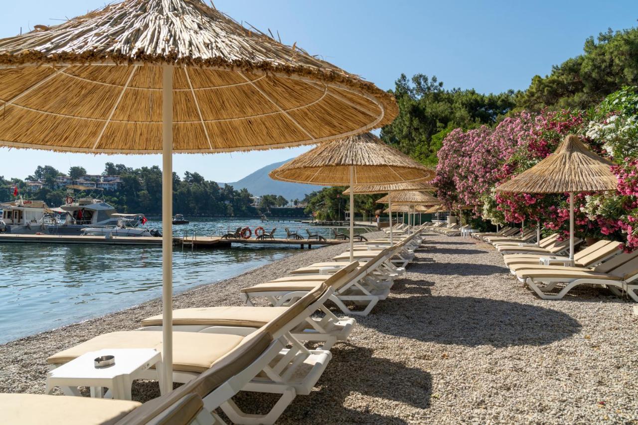 Aparthotel Alesta Midtown Fethiye Esterno foto