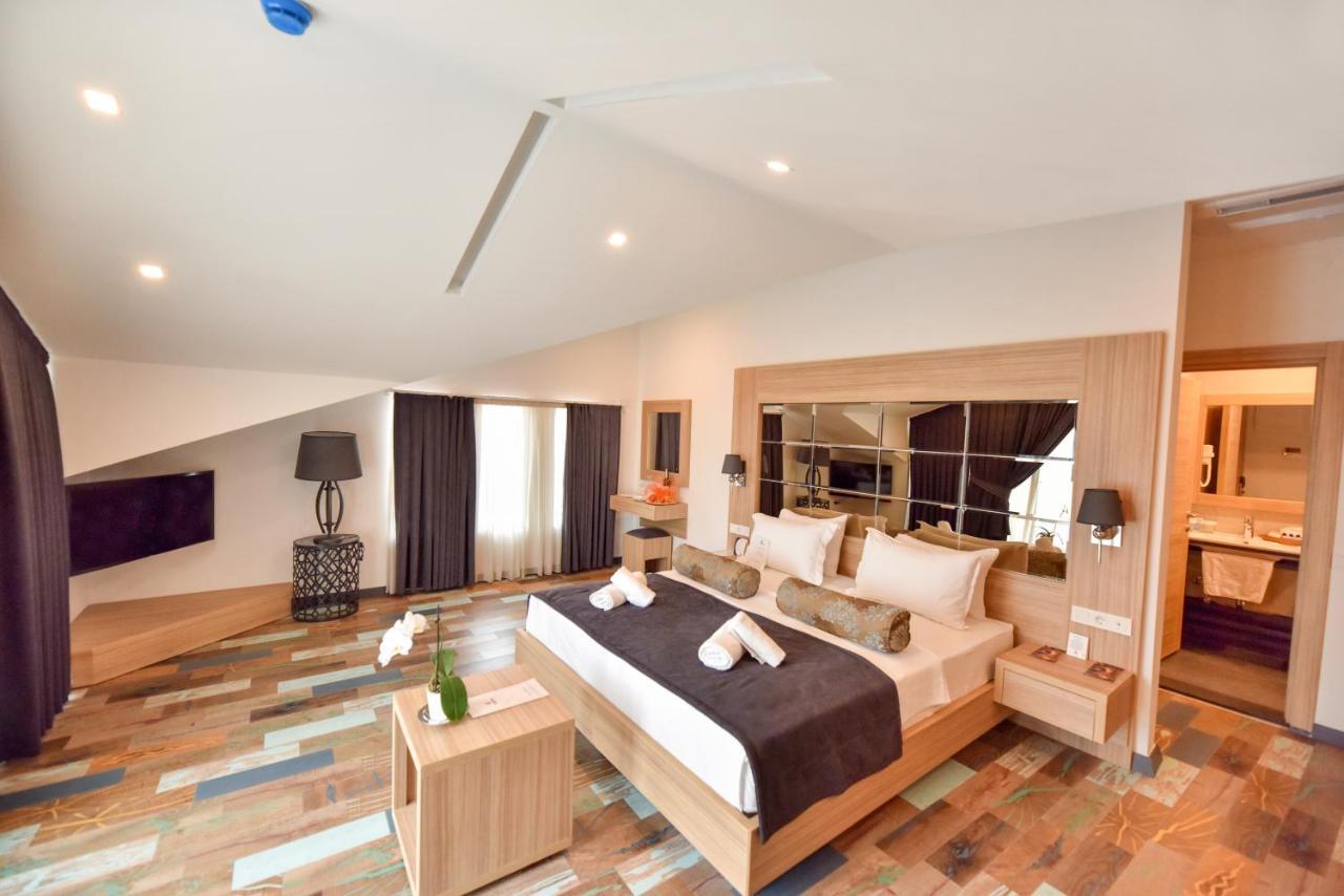 Aparthotel Alesta Midtown Fethiye Esterno foto