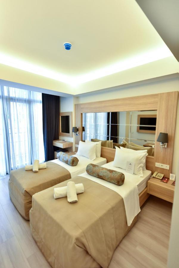 Aparthotel Alesta Midtown Fethiye Esterno foto