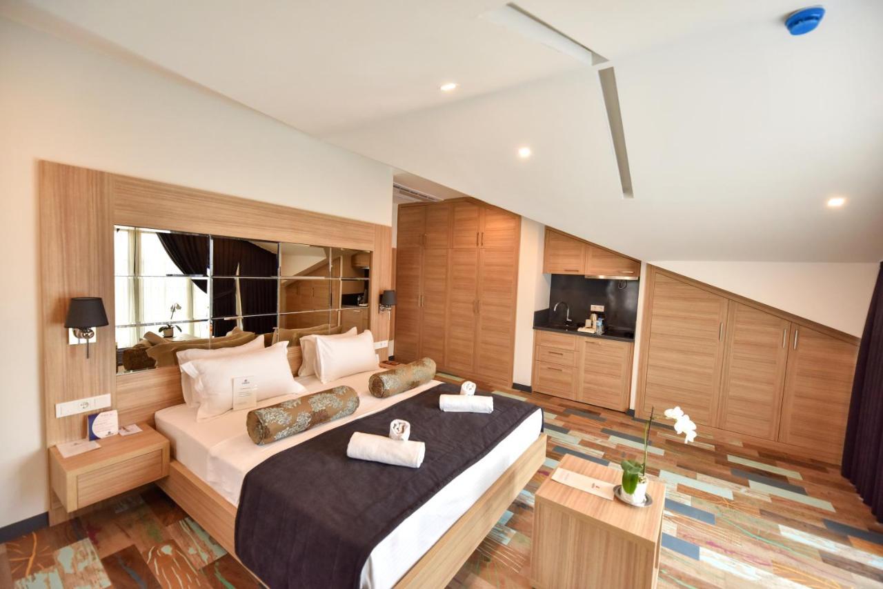 Aparthotel Alesta Midtown Fethiye Esterno foto