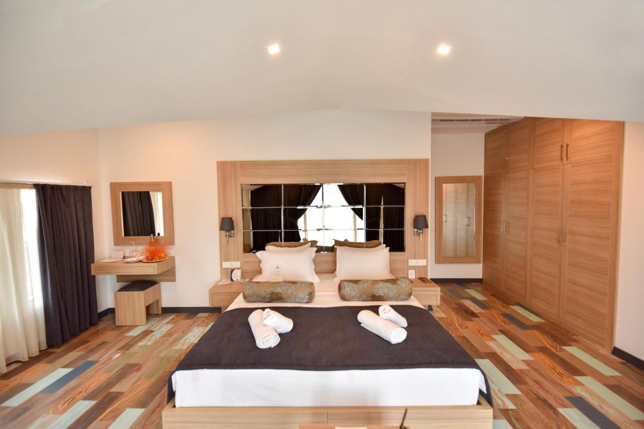 Aparthotel Alesta Midtown Fethiye Esterno foto